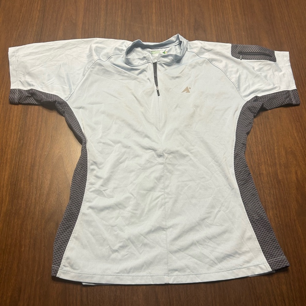 Eastern Mountain Sports Blue and Gray Short Sleeve Tee